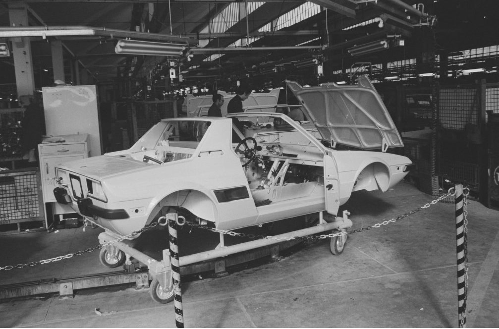 Bertone factory - X1/9 production