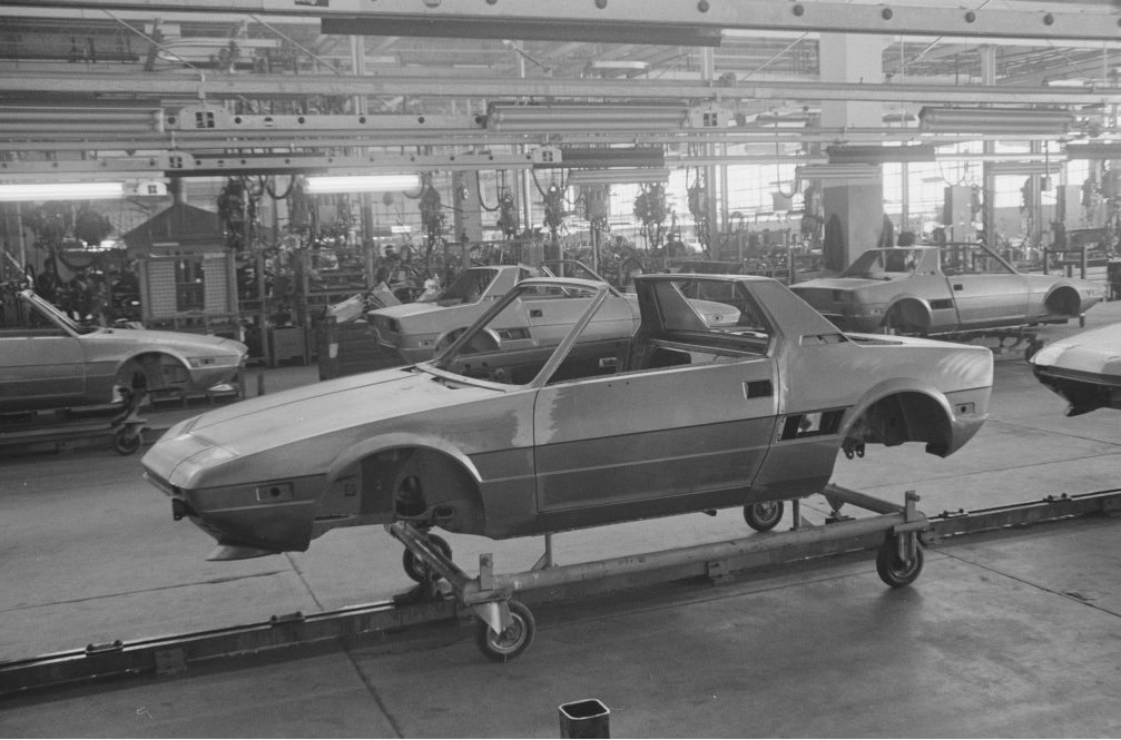 Bertone factory - X1/9 assembly