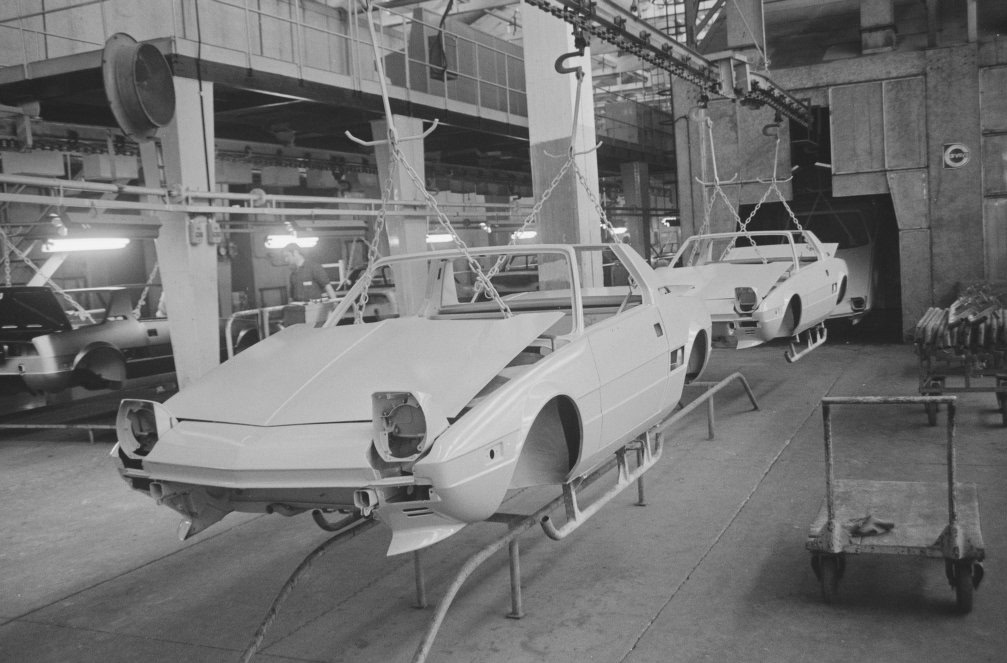 Bertone factory - completed X1/9