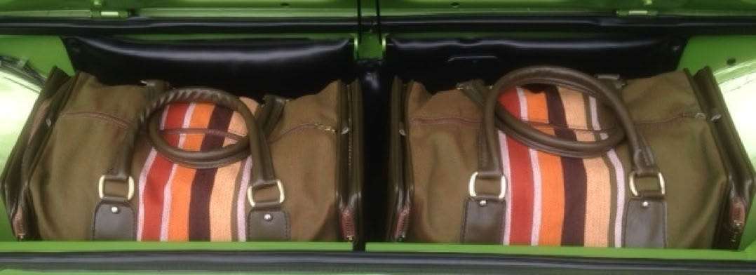 Series Special optional luggage set