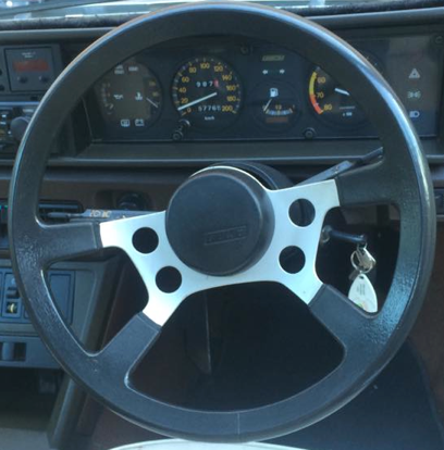 Series 1.5 & 2 steering wheel detail
